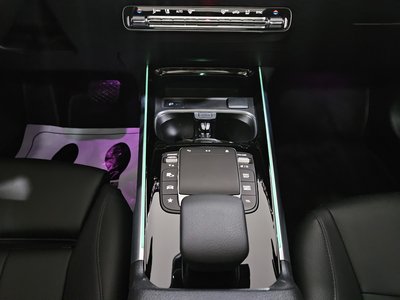 MERCEDES-BENZ GLB - 9