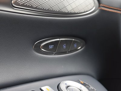 2024 Genesis GV70 thumbnail 30