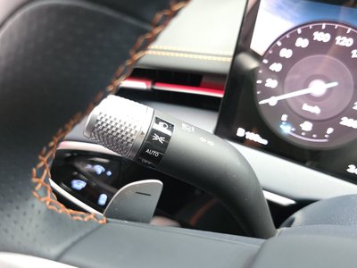 2024 Genesis GV70 thumbnail 29