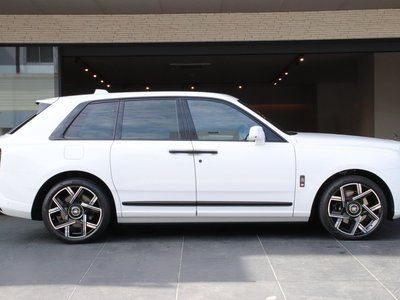 ROLLS-ROYCE CULLINAN - 3