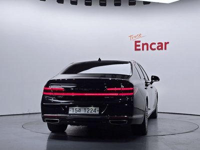 صورة 3 لـ 2019 Genesis G90