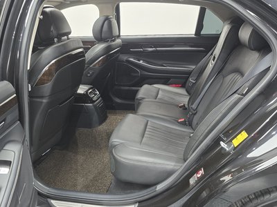 صورة مصغرة 17 لـ 2019 Genesis G90