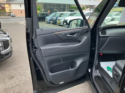 صورة مصغرة 29 لـ 2025 Toyota VELLFIRE