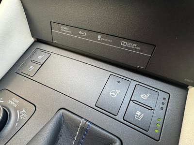 صورة مصغرة 47 لـ 2015 Lexus RC F