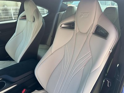 صورة مصغرة 38 لـ 2015 Lexus RC F