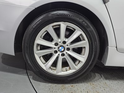 صورة 6 لـ 2010 BMW 5 SERIES