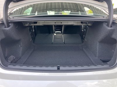 صورة مصغرة 42 لـ 2025 BMW 3 SERIES