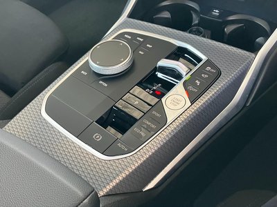 صورة مصغرة 63 لـ 2025 BMW 3 SERIES