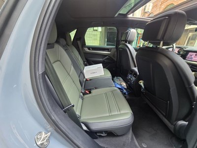 صورة مصغرة 11 لـ 2025 Porsche CAYENNE