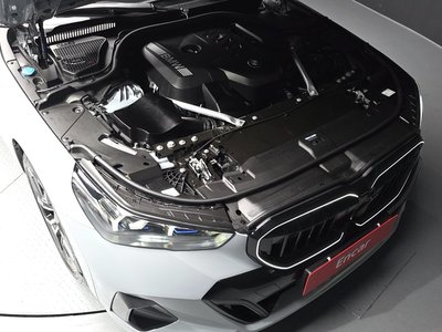 BMW 5 SERIES - 7