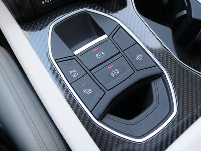 2026 Lamborghini URUS — миниатюра 20