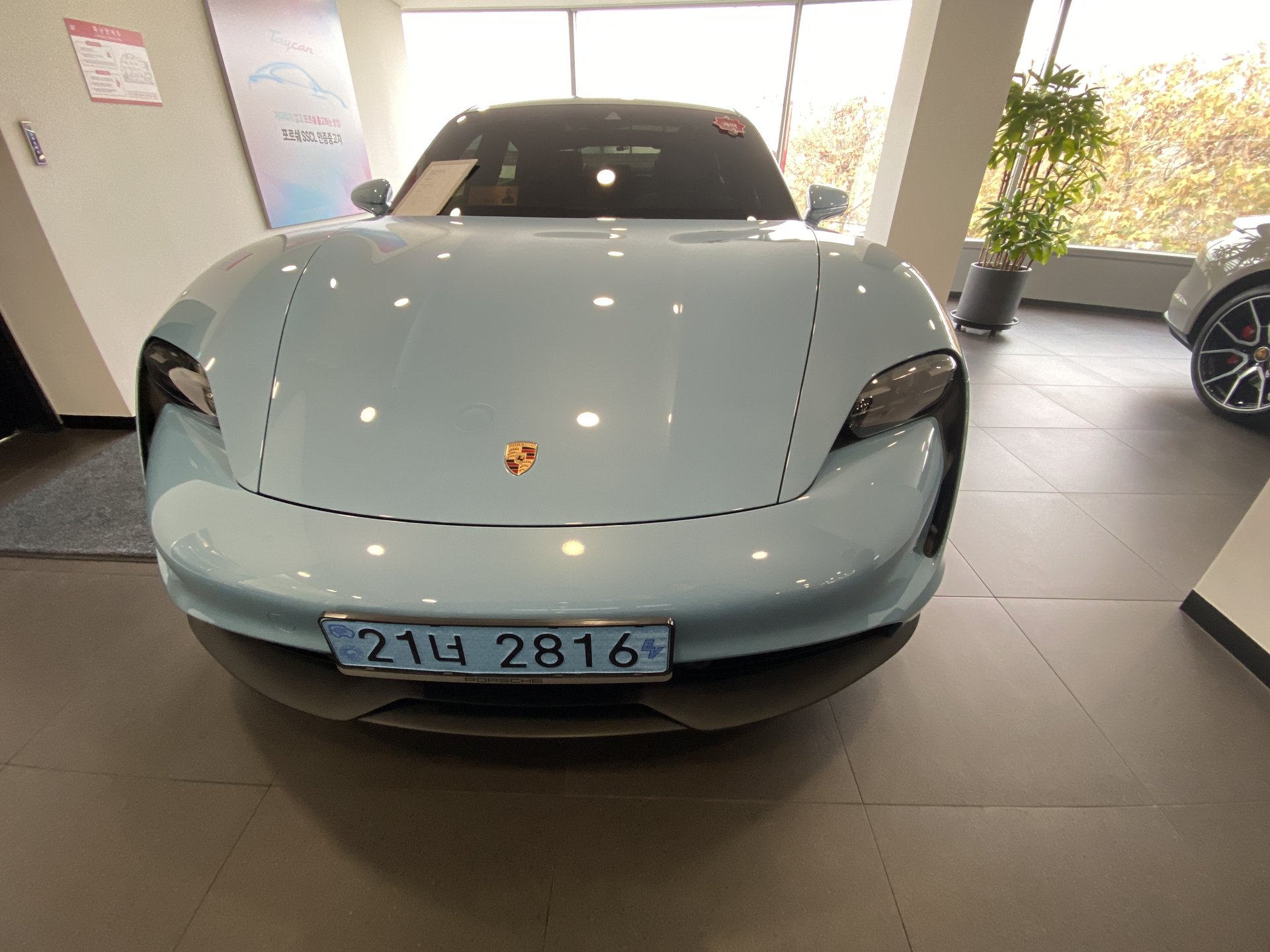 PORSCHE TAYCAN - View 1