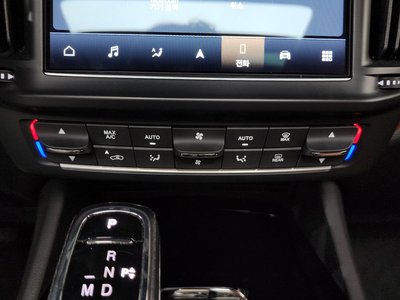 صورة مصغرة 34 لـ 2022 Maserati LEVANTE