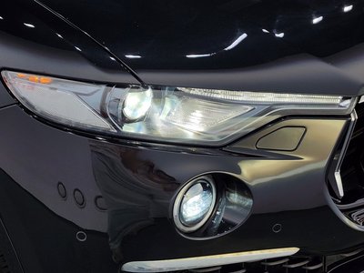 صورة 9 لـ 2022 Maserati LEVANTE