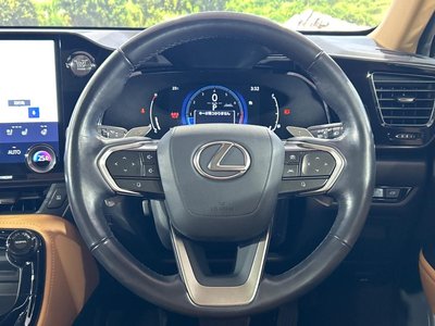 2023 Lexus NX thumbnail 11