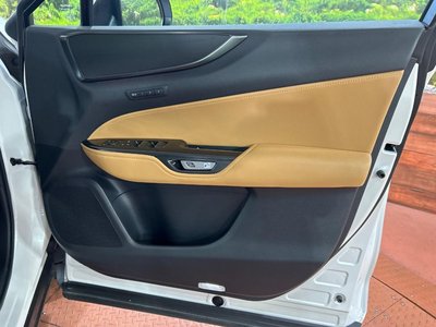 2023 Lexus NX thumbnail 53