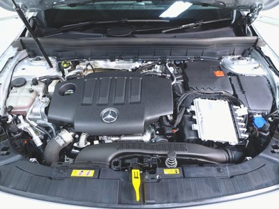 2023 Mercedes-BENZ GLB — миниатюра 35