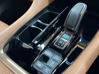 2025 Toyota VELLFIRE thumbnail 37