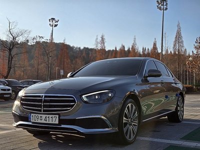 MERCEDES-BENZ E-CLASS