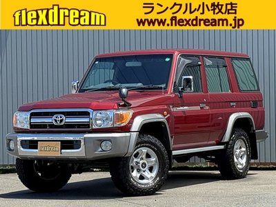 TOYOTA LAND CRUISER 70 - 2