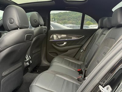 MERCEDES-BENZ E-CLASS - 3