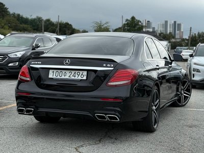 MERCEDES-BENZ E-CLASS - 6