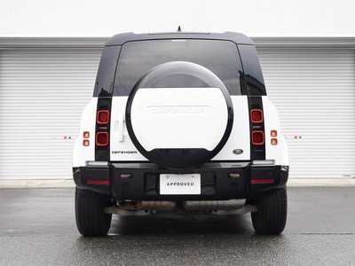 LAND ROVER DEFENDER - 8