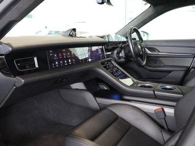 2023 Porsche TAYCAN photo 2