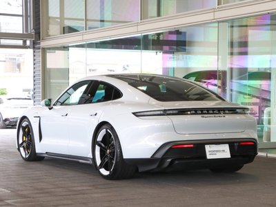 2023 Porsche TAYCAN photo 5