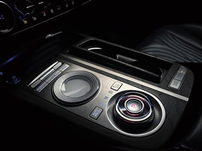 GENESIS G80 (RG3) - 9