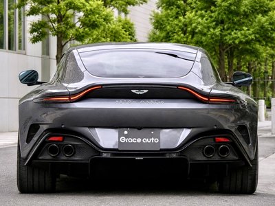 ASTON MARTIN VANTAGE - 6