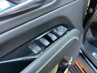 2023 Cadillac ESCALADE thumbnail 30