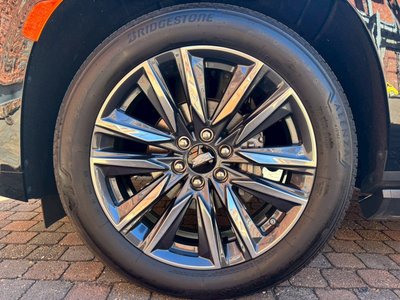 2023 Cadillac ESCALADE thumbnail 16