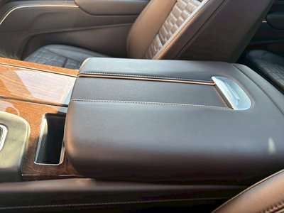 2023 Cadillac ESCALADE thumbnail 49