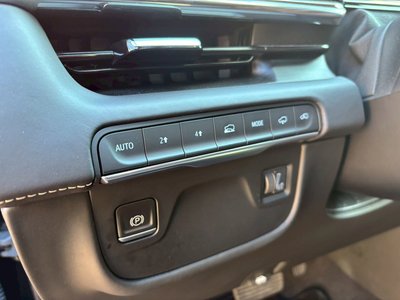 2023 Cadillac ESCALADE thumbnail 36