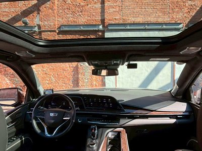2023 Cadillac ESCALADE thumbnail 28
