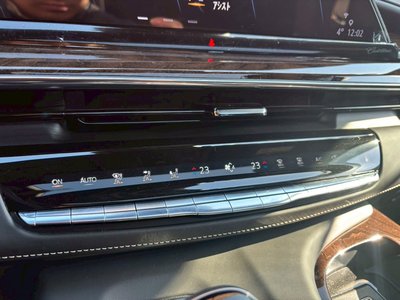 2023 Cadillac ESCALADE thumbnail 43