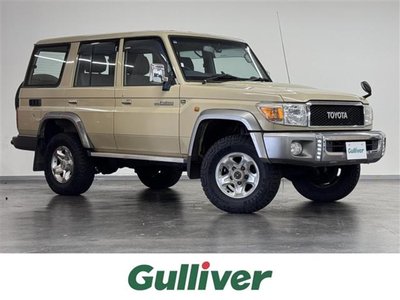 TOYOTA LAND CRUISER 70