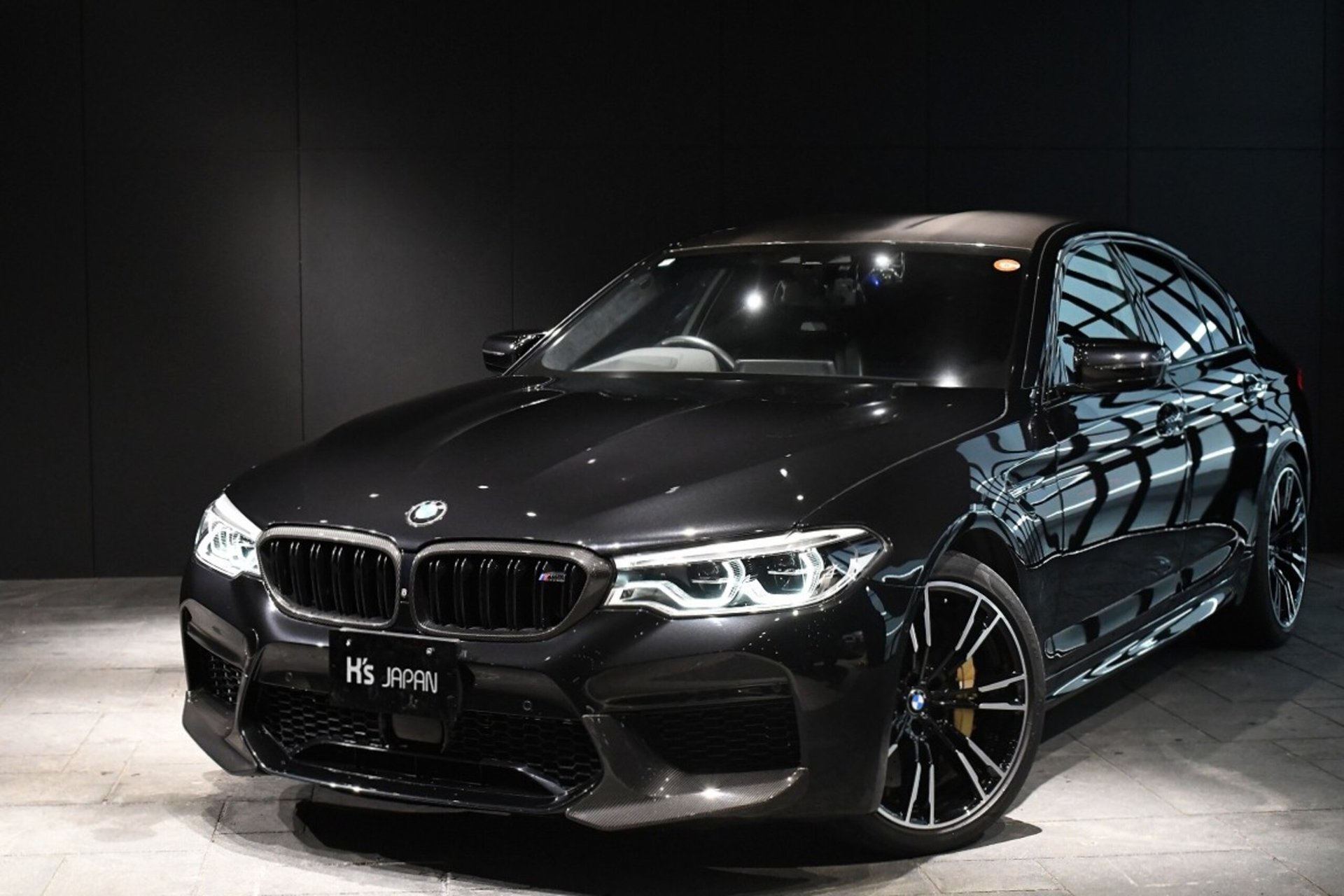 BMW M5 - View 1