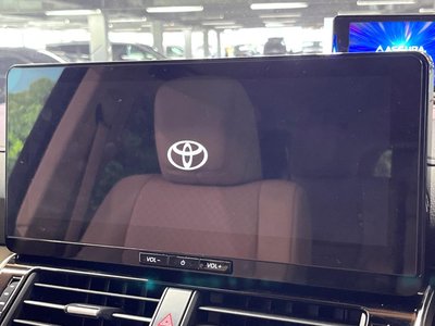 TOYOTA LAND CRUISER 300 - 6