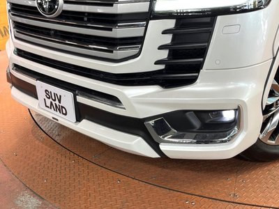 TOYOTA LAND CRUISER 300 - 3