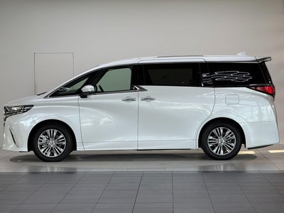 2026 Toyota ALPHARD — фото 6