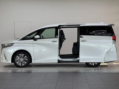 2026 Toyota ALPHARD — фото 7
