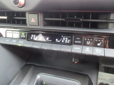 TOYOTA CROWN SPORT - 10