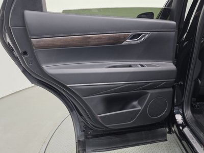 2023 Genesis GV80 — миниатюра 15