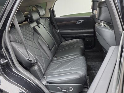 2023 Genesis GV80 — миниатюра 17