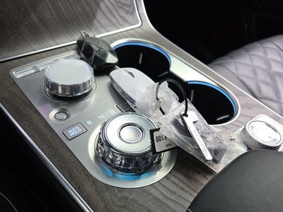 2023 Genesis GV80 — миниатюра 12