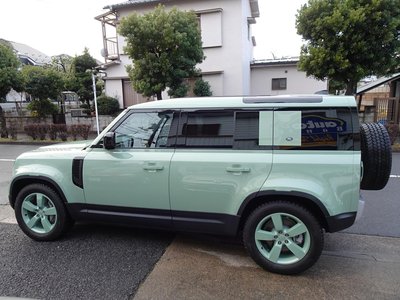 LAND ROVER DEFENDER - 3