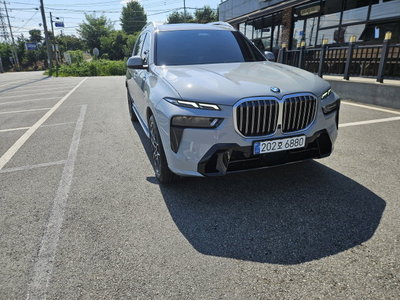 2024 BMW X7 照片 1