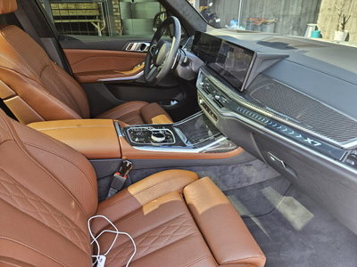 2024 BMW X7 照片 8